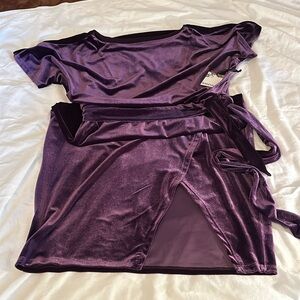 NWT Kensie velvet sheath dress.   Size Large